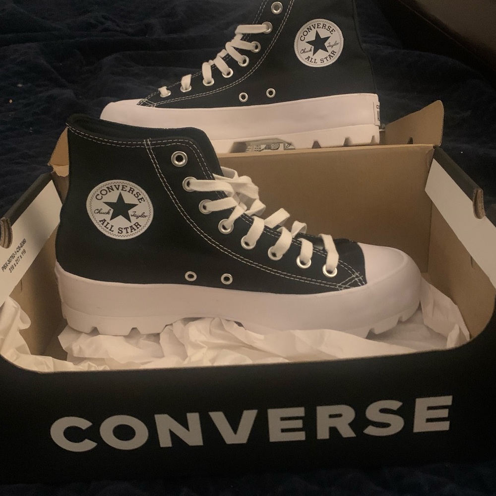 WOMEN'S 9.5 CONVERSE CHUCK TAYLOR ALL STAR LIFT HI HIGH-TOP PLATFORM SNEAKER